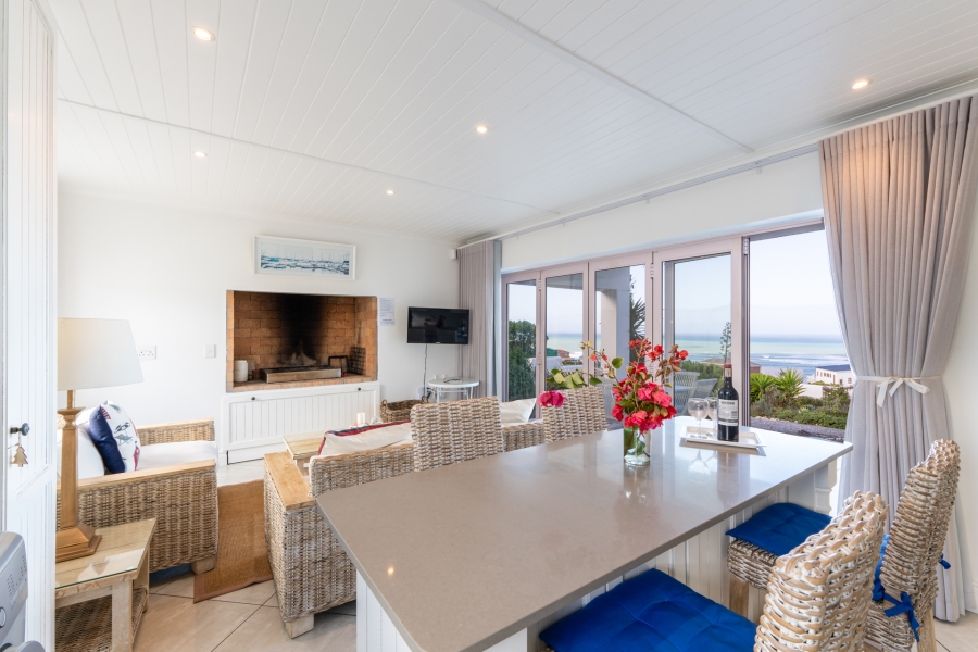 4 Bedroom Property for Sale in Oceanview Heights Western Cape